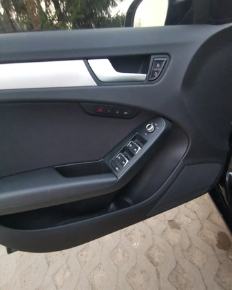 Audi A4 cena 39000 przebieg: 281000, rok produkcji 2012 z Kobyłka małe 277